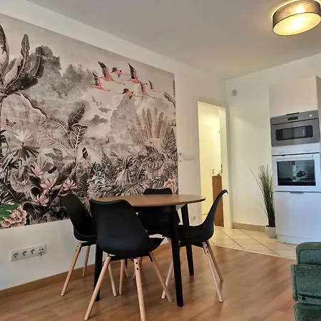 Apartment F45 