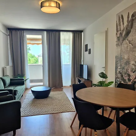 Apartment F45 